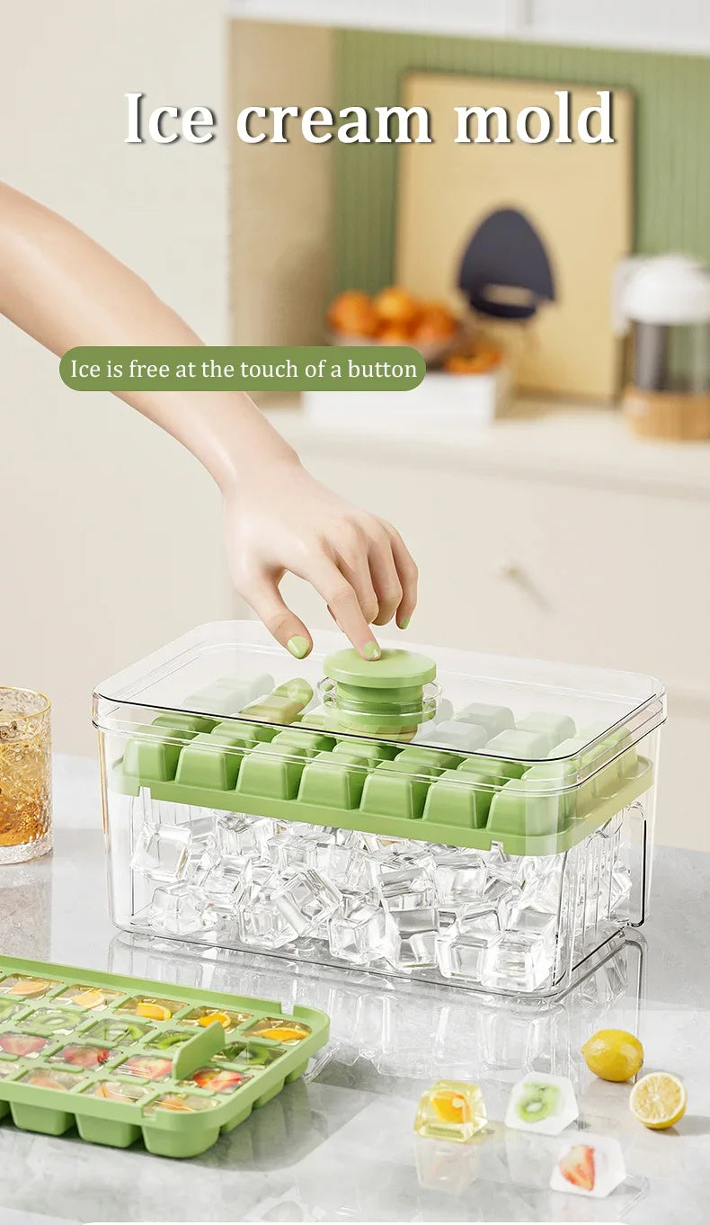 Eiswürfelform mit Behälter